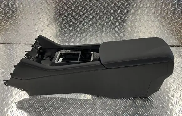 Mazda 3 Center console PU16392
