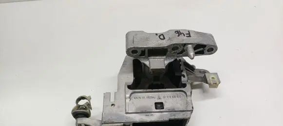 BMW 2 F46 Engine mount bracket 8835570