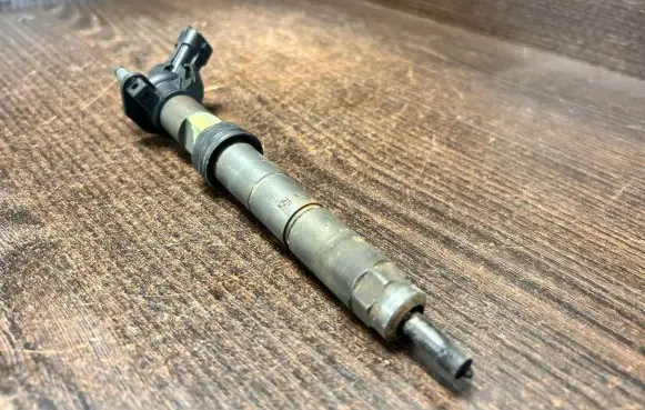 Iveco Daily 4th gen Fuel injector 0445116019 504385557