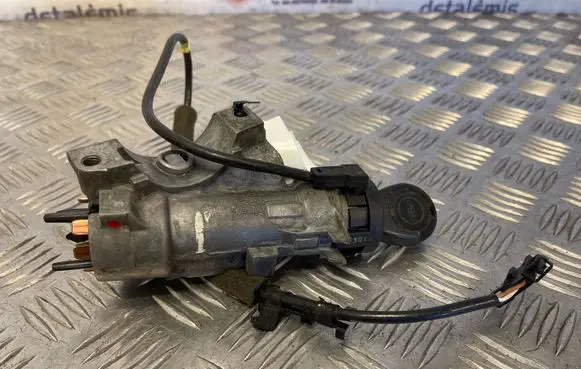 Ford Galaxy Ignition lock 4B0905851B