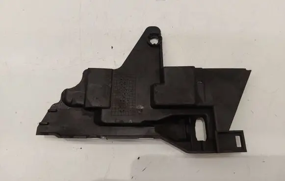 Skoda Octavia Mk3 (5E) Timing belt guard (cover) 04L109145A 04L109145