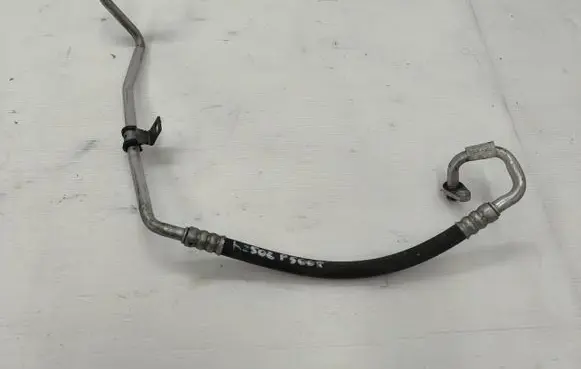 Air conditioning (A/C) pipe/hose