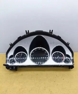 Mercedes-Benz E C207 W207 Speedometer (instrument cluster) A2129002010 A2049024102 A2129014100