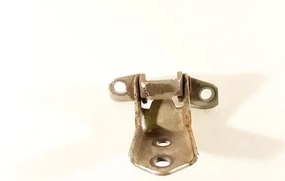 Mazda 3 I Rear door lower hinge