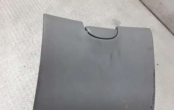 Toyota Yaris Glove box lid/cover 5555052010