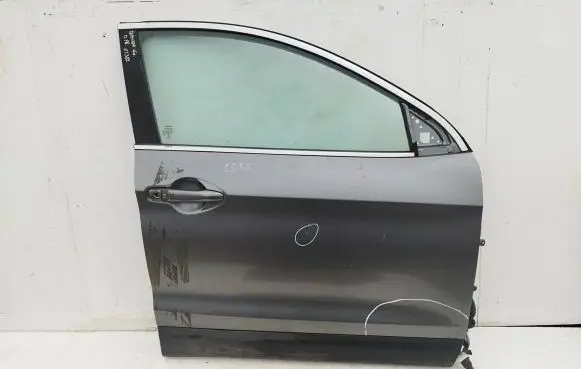 Nissan Qashqai Front door