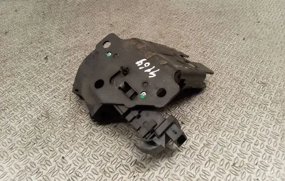 Audi A6 S6 C6 4F Tailgate/trunk/boot lock/catch/latch 8P4827505B