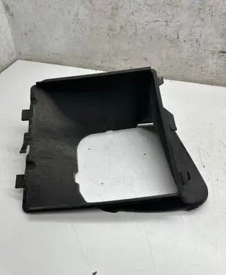 Porsche Macan (95B) Intercooler air channel guide 95B117336