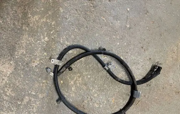 Mercedes-Benz A W176 Wires (starter motor) A2465402610