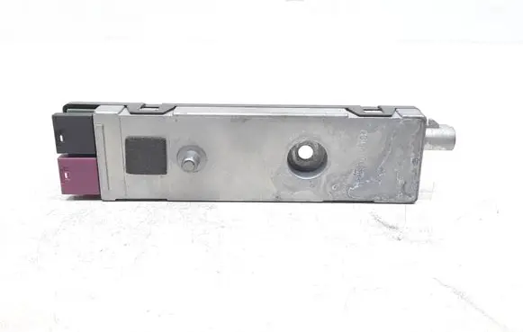Mercedes-Benz C W204 Aerial antenna amplifier A2048205589