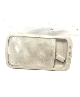 Toyota Corolla Verso AR10 Rear seat light