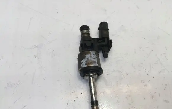 Audi A1 Fuel injector 05C036BTC