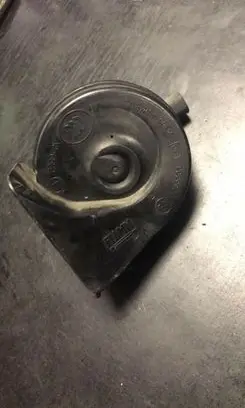 BMW 3 E30 Horn signal E30055306