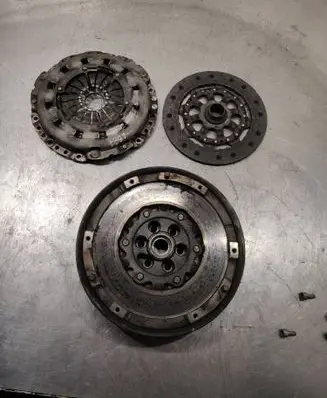 BMW 3 E90 E91 Clutch set kit 7567842