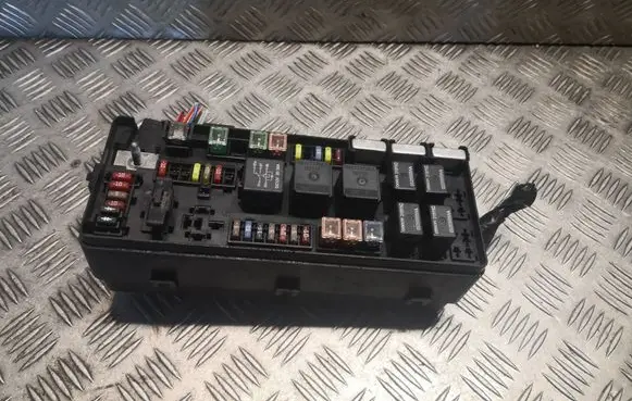 Fuse box set