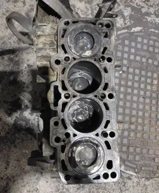 Volkswagen Caddy Engine block CAY