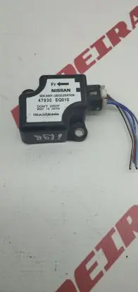 Nissan X-Trail T30 ESP acceleration yaw rate sensor 47930 47930EQ010