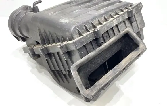 Skoda Superb B8 (3V) Air filter box 5Q0129607AA