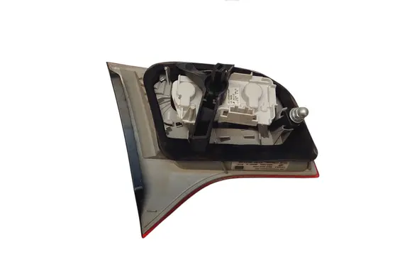 Audi A4 S4 B7 8E 8H Tailgate rear/tail lights 8E9945094