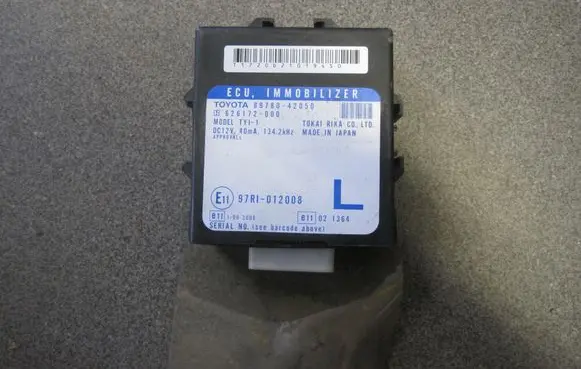 Toyota RAV 4 (XA20) Ignition-blocking relay 8978042050