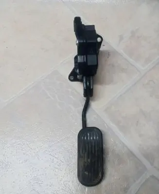 Lexus IS 220D-250-350 Accelerator throttle pedal 7811053010