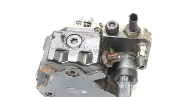 Mercedes-Benz B W245 Fuel injection high pressure pump A6400700701 0445010120