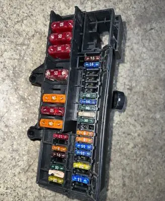 BMW 7 E65 E66 Fuse module 6900582