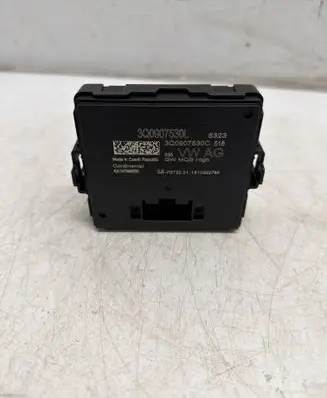 Volkswagen Golf VII Gateway control module 3Q0907530L