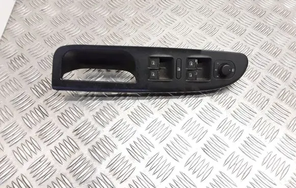 Volkswagen PASSAT B6 Electric window control switch 1K4959857