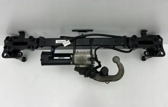 Land Rover Defender Tow bar L8BM-17K817-AD
