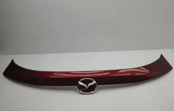 Tailgate trim