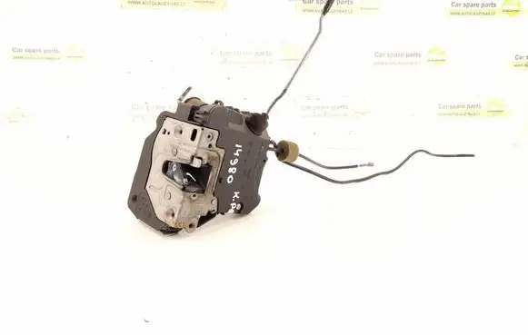 Mercedes-Benz CLS C219 Front door lock 2197200335 A2197200335