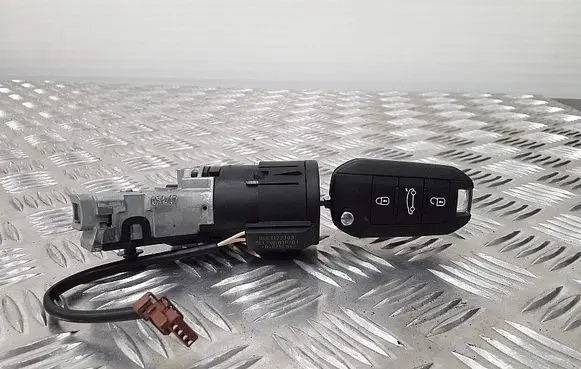 Citroen C4 Cactus Ignition lock 9673257480