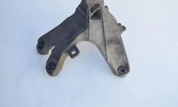 Audi A4 S4 B8 8K Engine mounting bracket 8K0199308AP