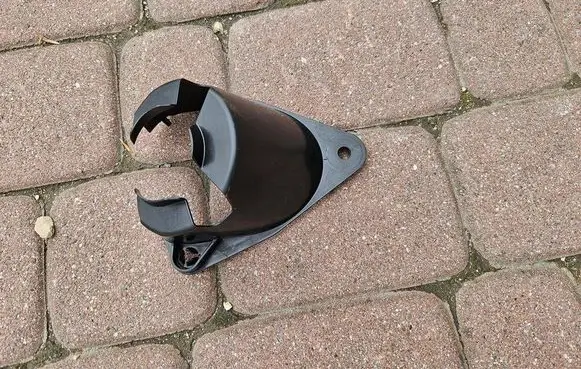 Toyota Camry VIII XV70 Steering wheel column trim 45253-33100-