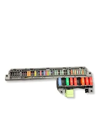BMW 5 E60 E61 Fuse module 6957330 0810040508