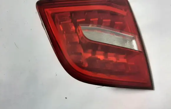 Audi A6 S6 C6 4F Tailgate rear/tail lights 4F5945093E