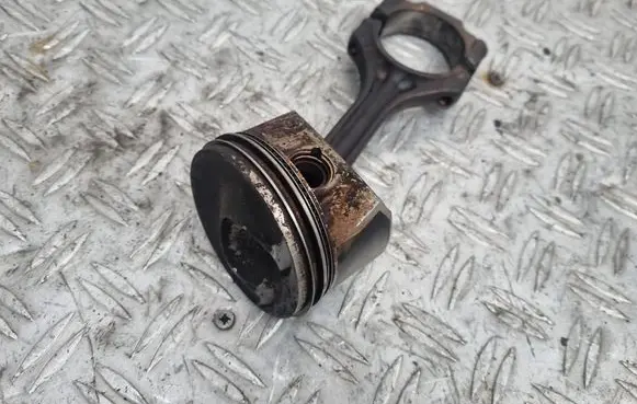 Volkswagen Golf Plus Piston with connecting rod 036L ES11 AE3