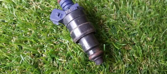 Renault Megane I Fuel injector 866313
