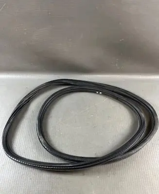 Citroen DS4 Rear door rubber seal (on body)