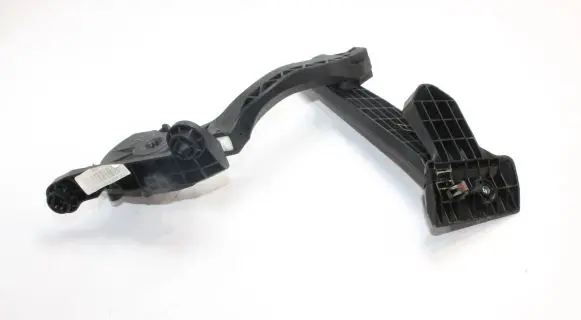 KIA Ceed Accelerator throttle pedal 32700A6900