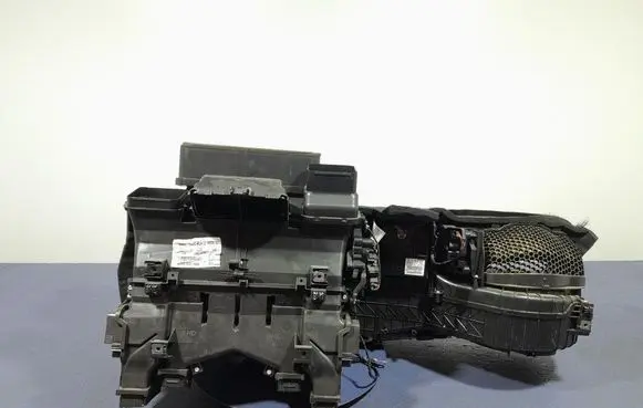 Mercedes-Benz GLC X253 C253 Interior heater climate box assembly A2058309504