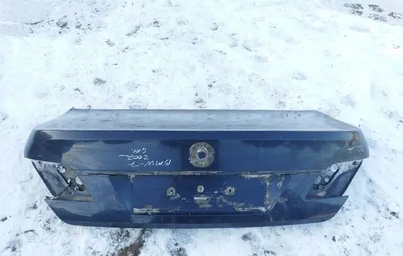 BMW 7 E65 E66 Tailgate/trunk/boot lid DEFECT