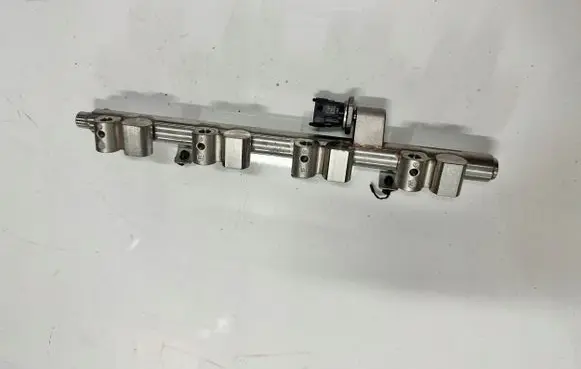 Hyundai Ioniq Fuel main line pipe 2E610