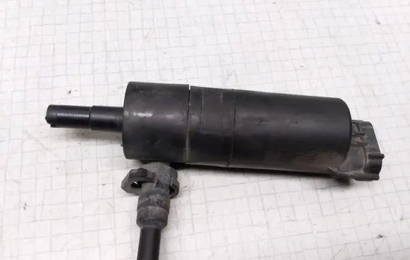 Nissan Primera Headlight washer pump 