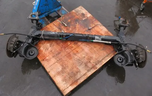 Citroen C4 I Picasso Rear axle beam 