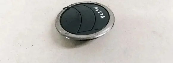 Suzuki Swift I Dash center air vent grill