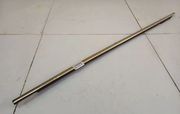Audi A6 S6 C6 4F Front door glass trim molding 4F0853283B