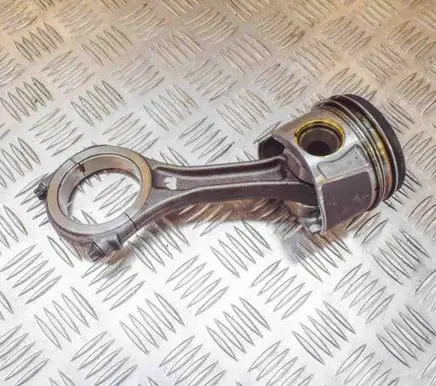 Porsche Cayenne (92A) Piston 