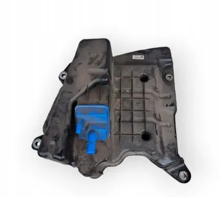 Audi A4 S4 B9 AdBlue liquid reservoir 8W0131878BH